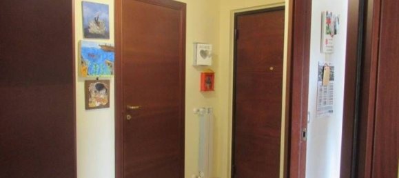 4 rooms Apartment in Spoltore, Italy No. 309747 8