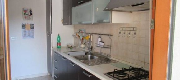 4 rooms Apartment in Spoltore, Italy No. 309747 5