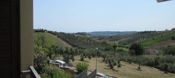 4 rooms Apartment in Spoltore, Italy No. 309747 13
