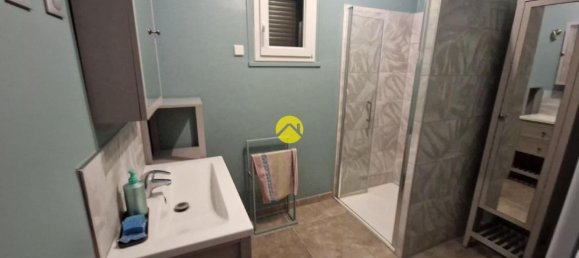 Casa de 3 dormitorios en La Guerche-sur-l'Aubois, France No. 282090 14