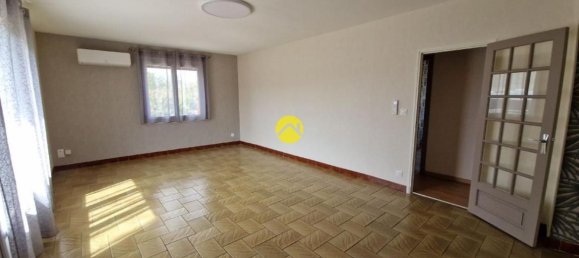 Casa de 3 dormitorios en La Guerche-sur-l'Aubois, France No. 282090 8