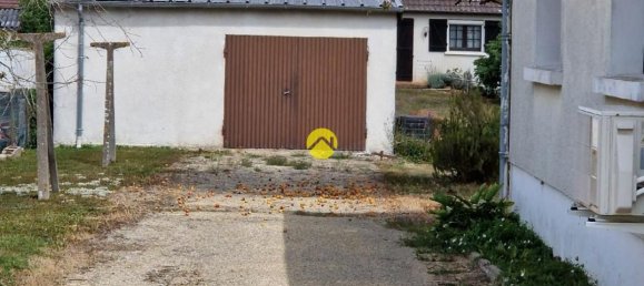 Casa de 3 dormitorios en La Guerche-sur-l'Aubois, France No. 282090 17