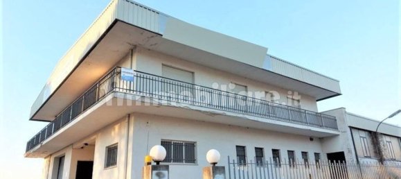 Lagerhaus in Monte San Giusto, Italy 1501m², Nr. 317772 6