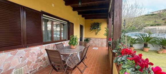 Apartamento de 3 habitaciónes en Quarto, Italy No. 303806 2