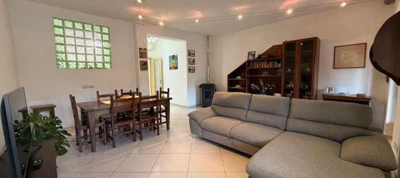 Apartamento de 3 habitaciónes en Quarto, Italy No. 303806 4
