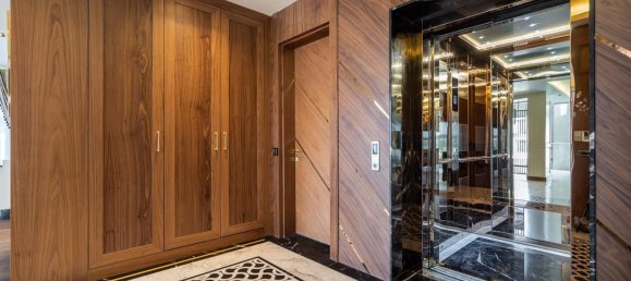 Villa 6+1 in Antalya, Turkey No. 22000 21