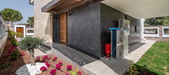 Villa 6+1 in Antalya, Turkey No. 22000 24