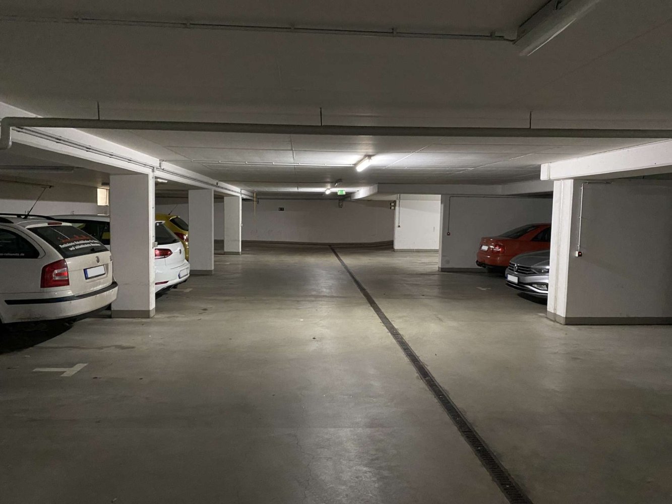  Parking in Leipzig, Germany No. 223419