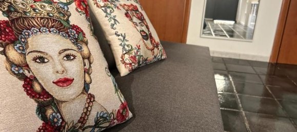 Studio in Syracuse, Italy No. 257015 2