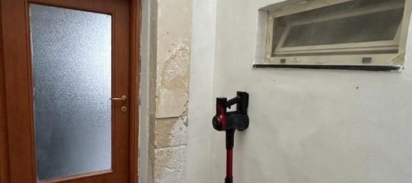 Studio in Syracuse, Italy No. 257015 10