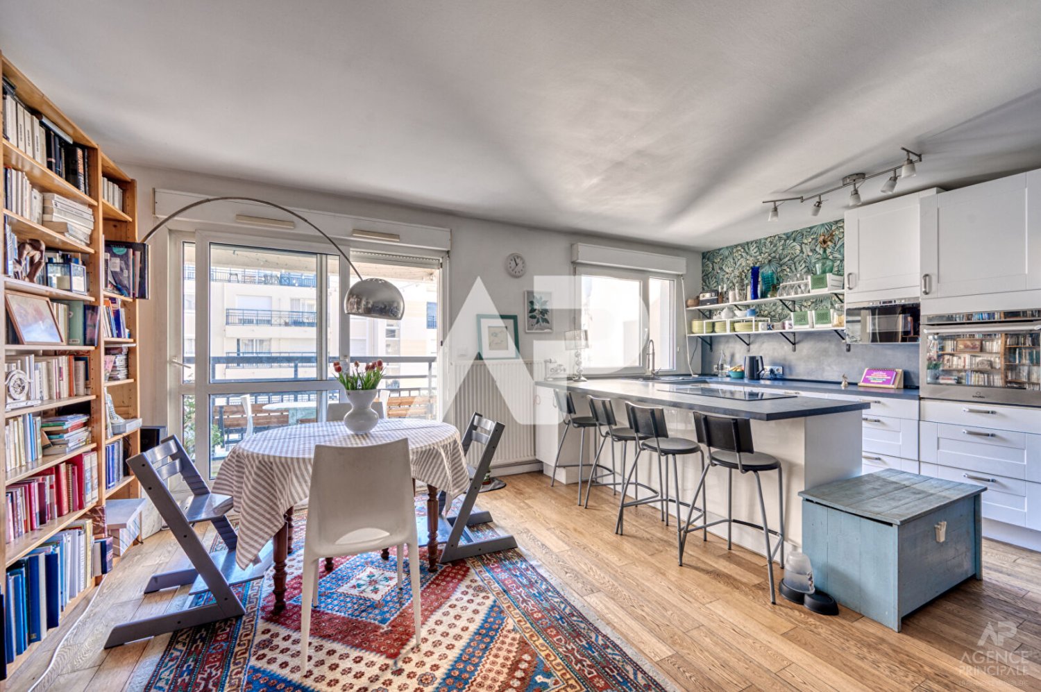 4 bedrooms Apartment in Rueil-Malmaison, France No. 128469