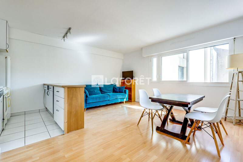 1 bedroom Apartment in Paris, France No. 334085