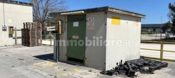 Склад 34110м² в Колоннелла, Италия № 345146 12