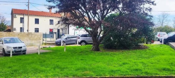 1 bedroom Apartment in Saint-Andre-les-Vergers, France No. 72781 8