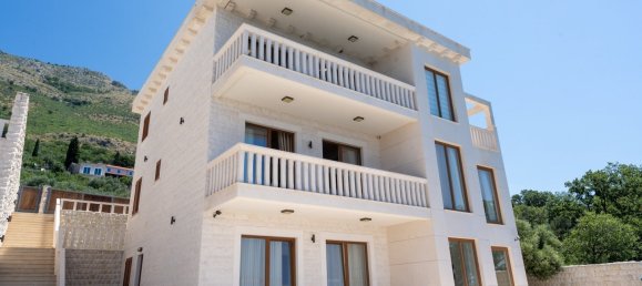 4 bedrooms Villa in Budva, Montenegro No. 238 28