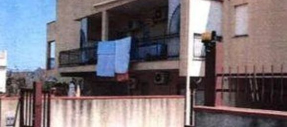 3 rooms Apartment in Messina, Italy No. 37973 3