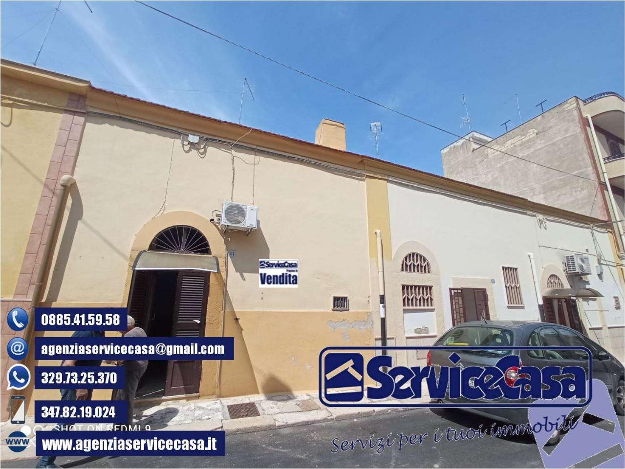 Дом с 2 комнатами в Чериньола, Италия № 153687