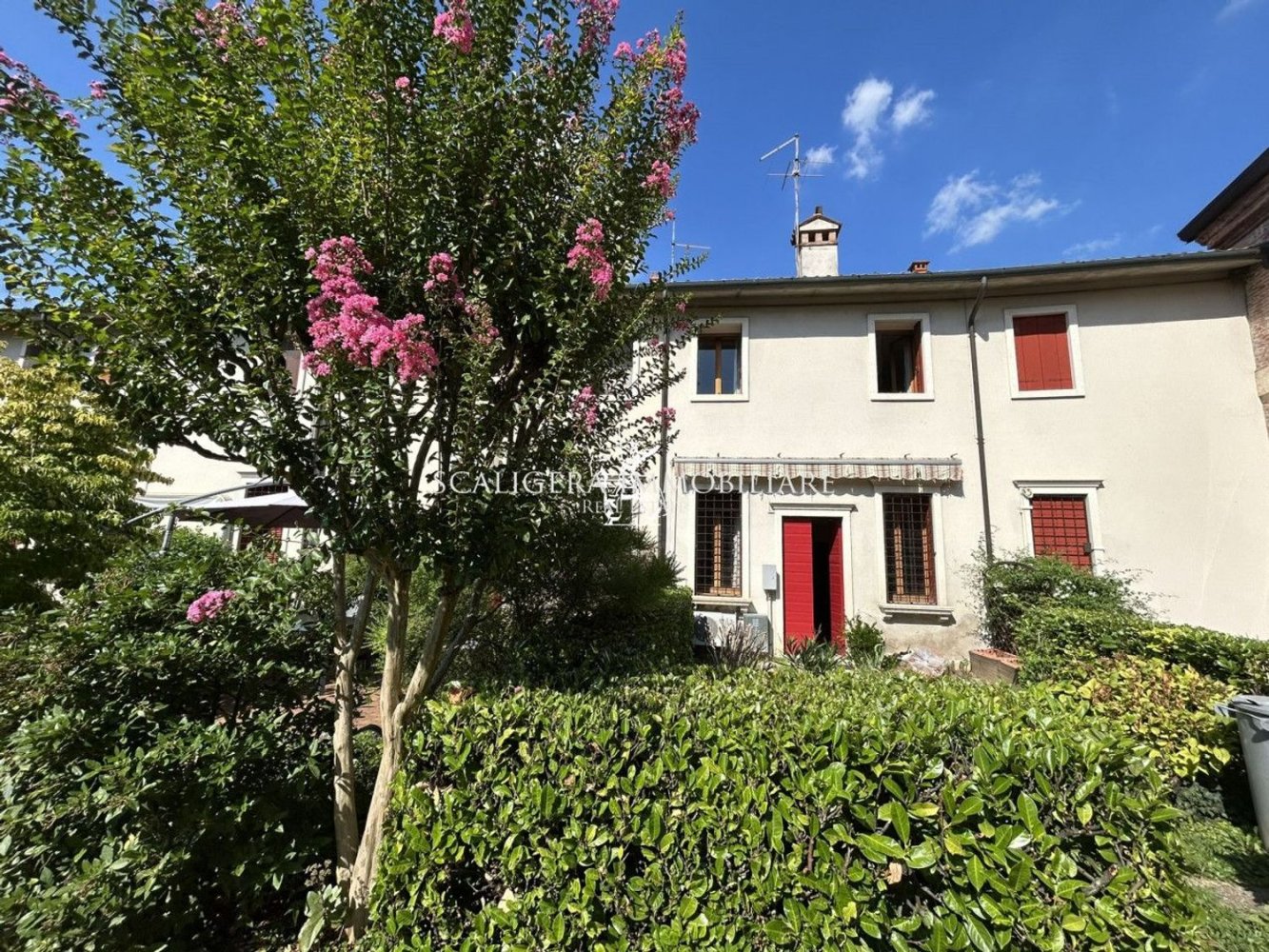 4-salle Maison à San Bonifacio, Italy No. 260497