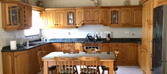 3 Schlafzimmer Haus in Kercem, Malta, Nr. 6012 5