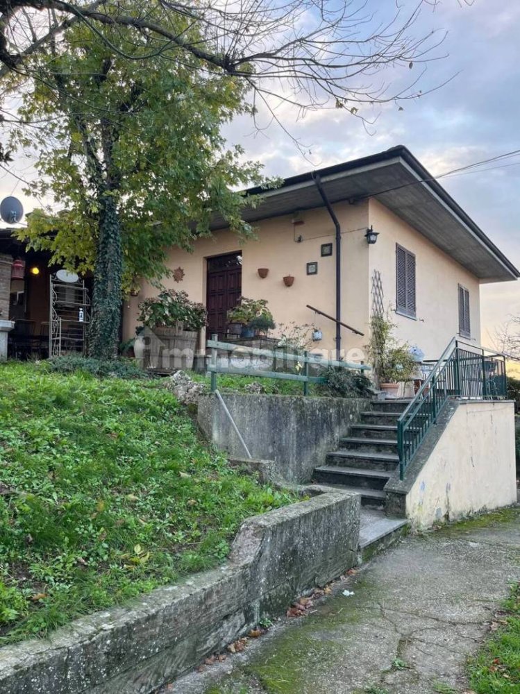 Villa T3 em Casalnoceto, Italy N.º 131522