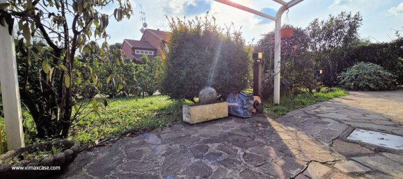 Квартира с 4 комнатами в Аграте Брианца, Италия № 117862 5