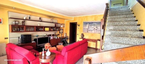 Квартира с 4 комнатами в Аграте Брианца, Италия № 117862 7