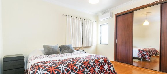 5 bedrooms House in Corroios, Portugal No. 17393 16