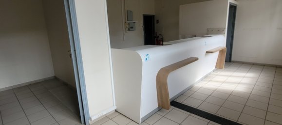 4 bedrooms Building in Conlie, France No. 99181 5