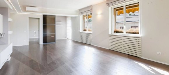 4 rooms Penthouse in Milan, Italy No. 241973 5