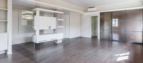 4 rooms Penthouse in Milan, Italy No. 241973 3