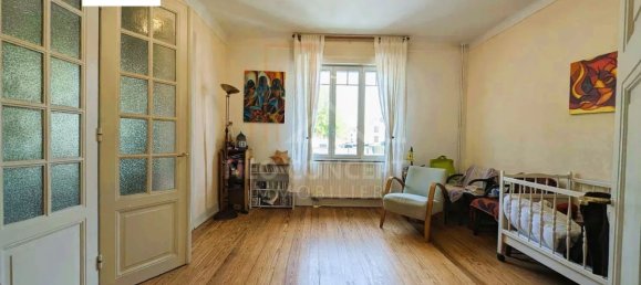 2 bedrooms House in Bischwiller, France No. 75692 4