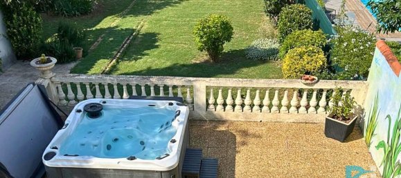 Casa de 3 dormitorios en Montblanc, France No. 286648 8