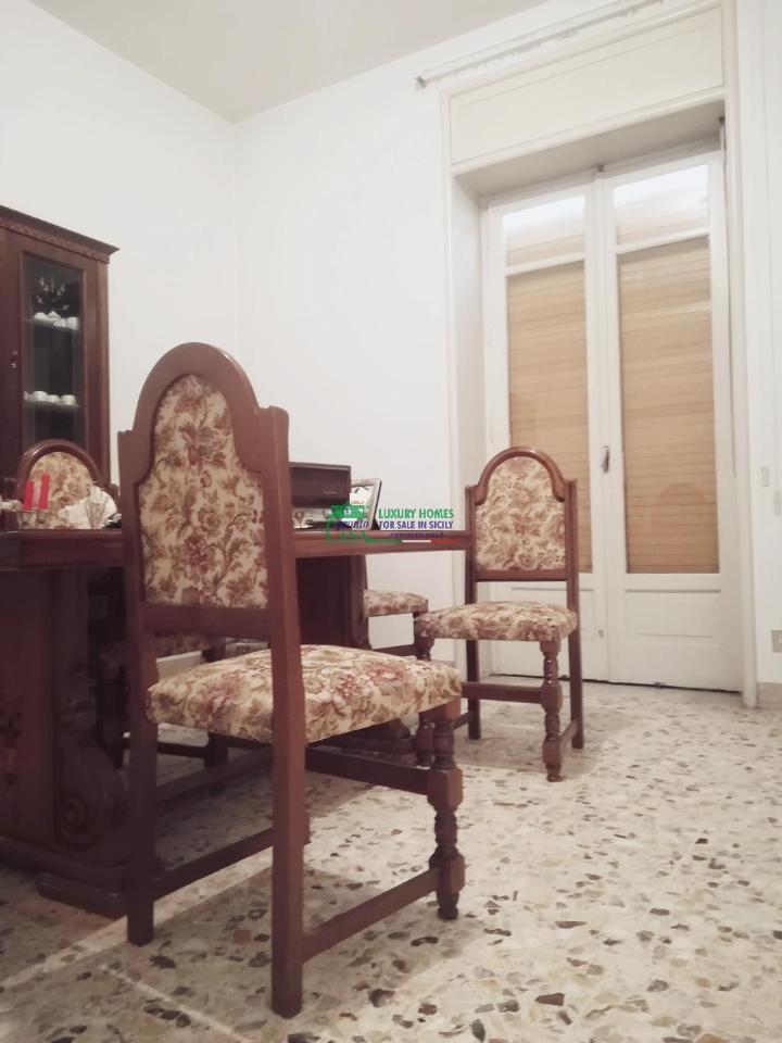 Квартира с 5 комнатами в Рагуза, Италия № 67085