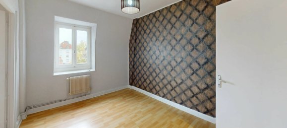 2 bedrooms Apartment in Mulhouse, France No. 215437 2