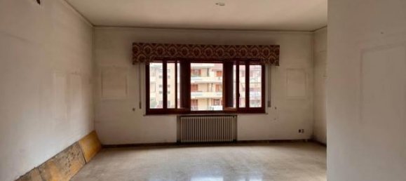 5 rooms Apartment in Empoli, Italy No. 78197 16