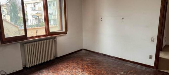 5 rooms Apartment in Empoli, Italy No. 78197 12