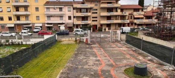 5 rooms Apartment in Empoli, Italy No. 78197 11