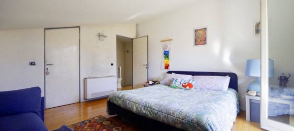 3 bedrooms Villa in Parma, Italy No. 330629 25