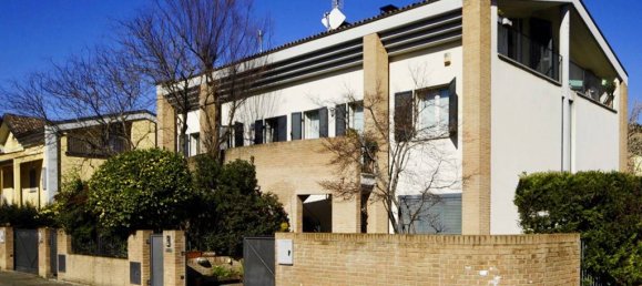 3 bedrooms Villa in Parma, Italy No. 330629 30