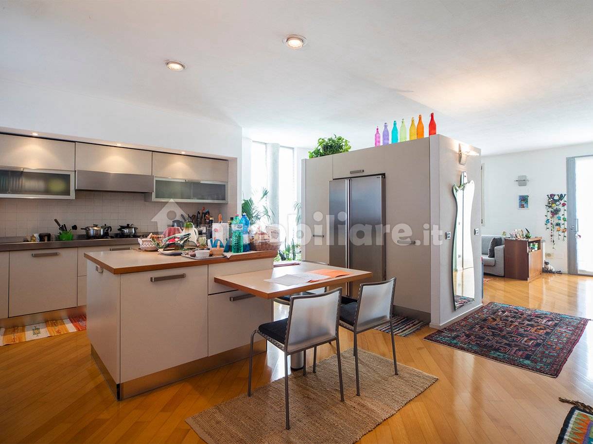 3 bedrooms Villa in Parma, Italy No. 330629