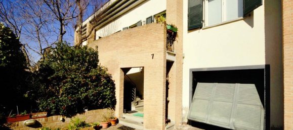 3 bedrooms Villa in Parma, Italy No. 330629 9