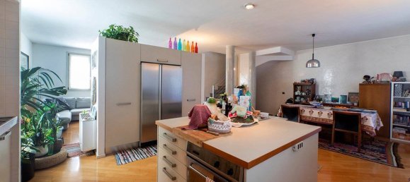 3 bedrooms Villa in Parma, Italy No. 330629 5