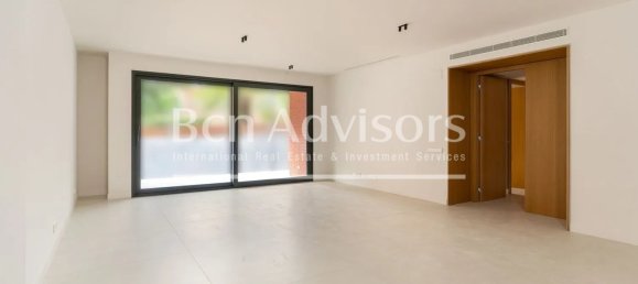 4 bedrooms Apartment in Barcelona, Spain No. 151829 13