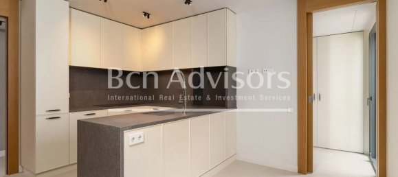 4 bedrooms Apartment in Barcelona, Spain No. 151829 16