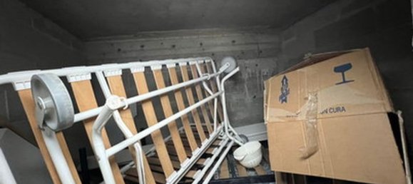 Квартира с 4 комнатами в Рим, Италия № 205922 20