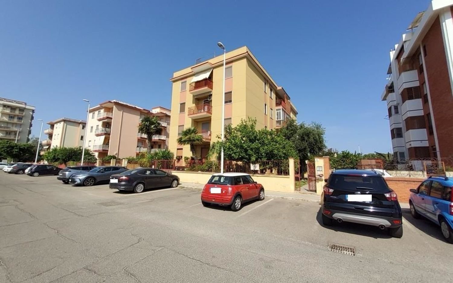 3 bedrooms Apartment in Cagliari, Italy No. 313715