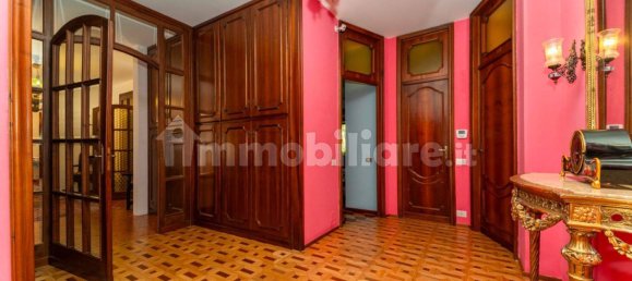 9 Schlafzimmer Villa in Pino Torinese, Italy, Nr. 337070 46