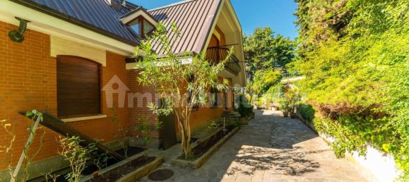 9 Schlafzimmer Villa in Pino Torinese, Italy, Nr. 337070 12