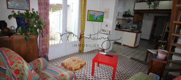 2 bedrooms House in Nimes, France No. 279177 5