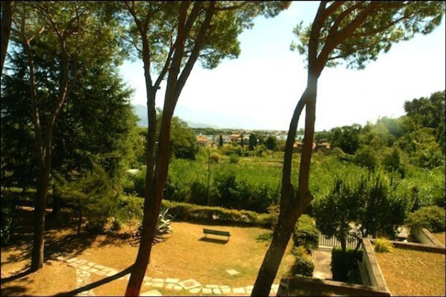 Studio in Ameglia, Italy No. 86012